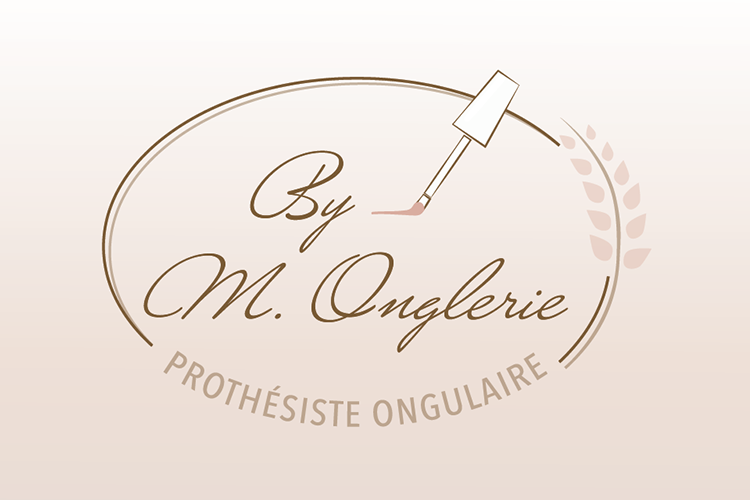 logo By_ M. Onglerie